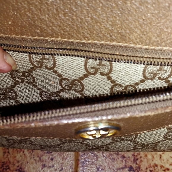 Vintage Gucci GG Monogram Supreme Crossbody Shoulder Handbag - Picture 8 of 13